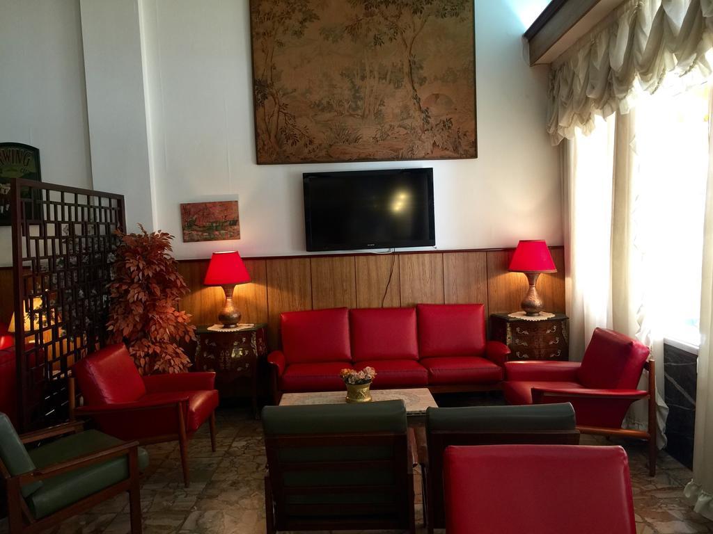 Embassy Hotel Beirut Eksteriør billede